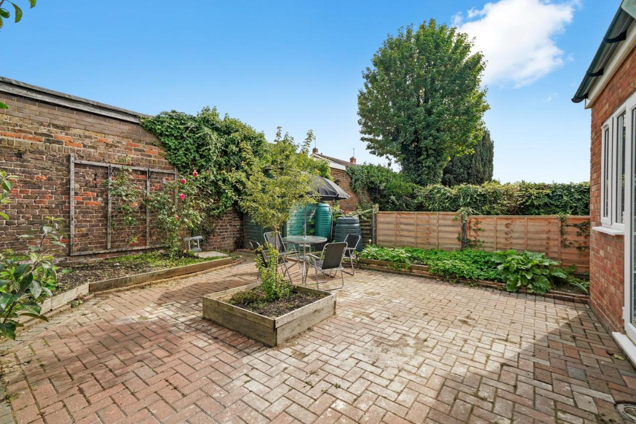 Апартаменти Boutique Heathrow Studio'S - Parking - Garden Harmondsworth Екстер'єр фото
